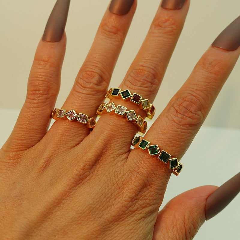 Venta al por mayor Anillos De Cobre Cuadrados Con Diamantes Chapados En Oro